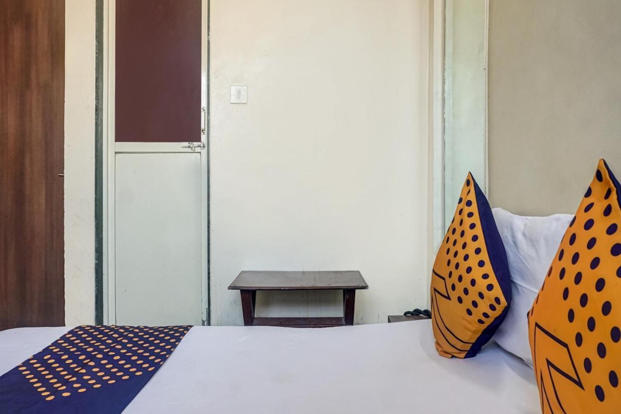 Oyo Flagship 75444 Hotel Kinara Lodging & Boarding Mangvadi Zewnętrze zdjęcie