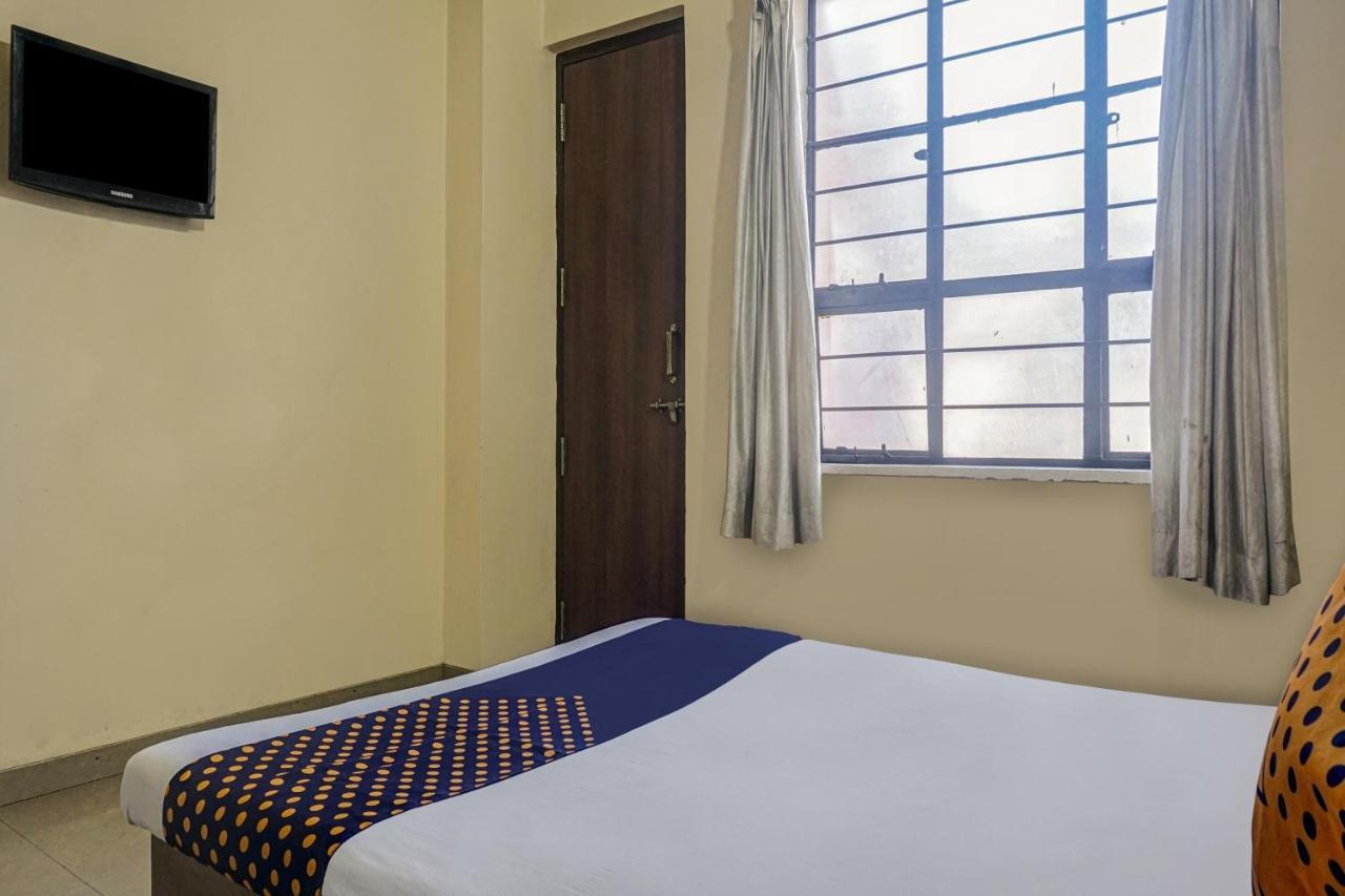 Oyo Flagship 75444 Hotel Kinara Lodging & Boarding Mangvadi Zewnętrze zdjęcie